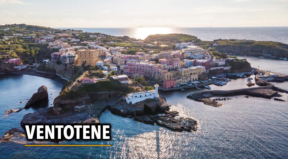 Picturesque cliff view near Thermal Spring of Sorgeto Bay, Ischia Island, Italy.